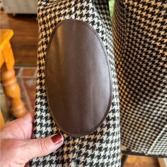 Darling Schoolboy 💯 % wool, houndstooth blazer in perfect condition! - Picture 4 of 8